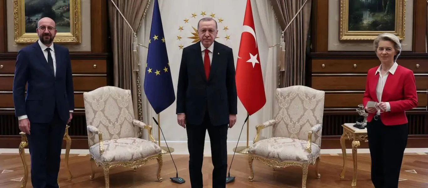 «Καψόνι» Ρ.Τ.Ερντογάν σε Φον ντερ Λάιεν: Την άφησε χωρίς καρέκλα! - Έψαχνε που να κάτσει (βίντεο)